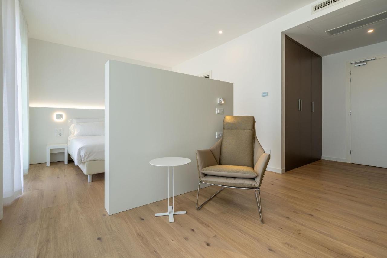 Junior Suite,1252278625:JPEG