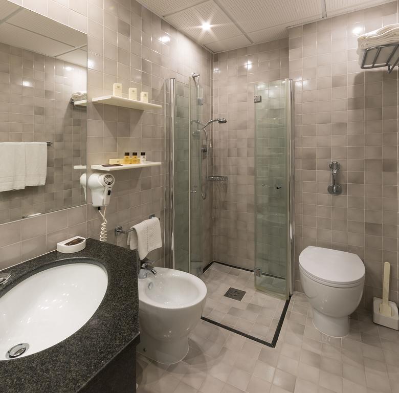 Double or Twin Room,1697123350:JPEG