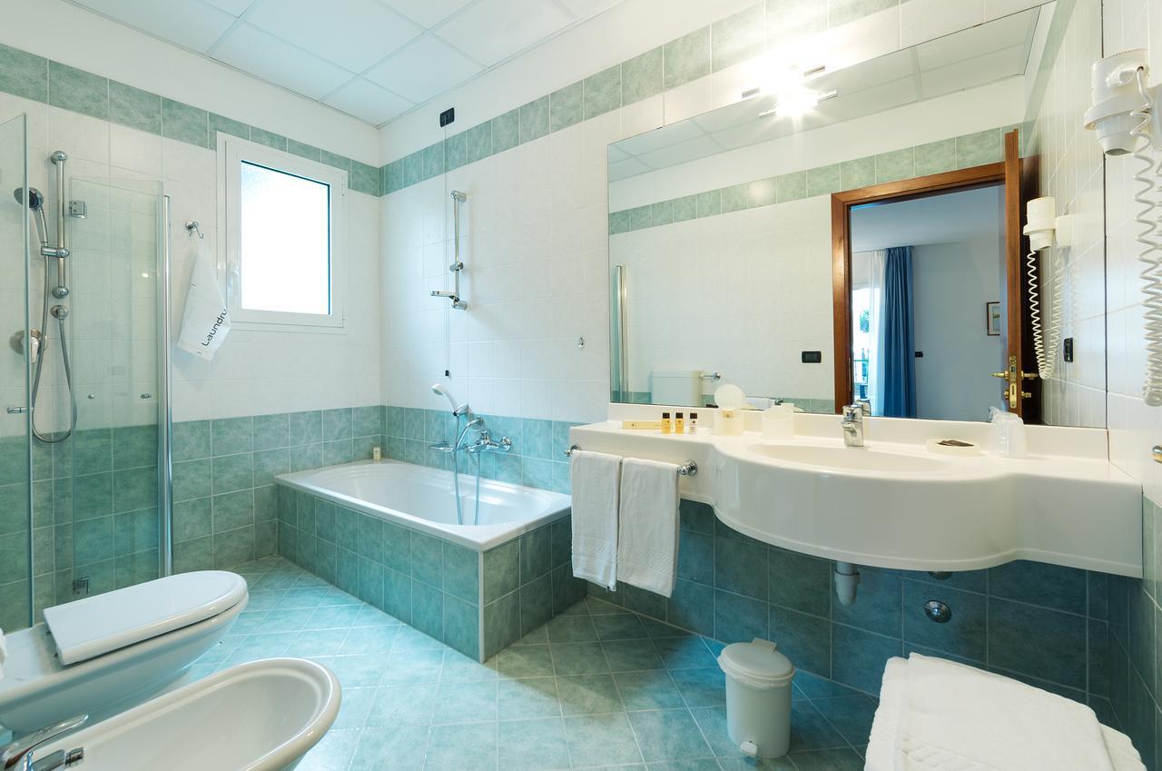 Triple Room,1098872676:JPEG